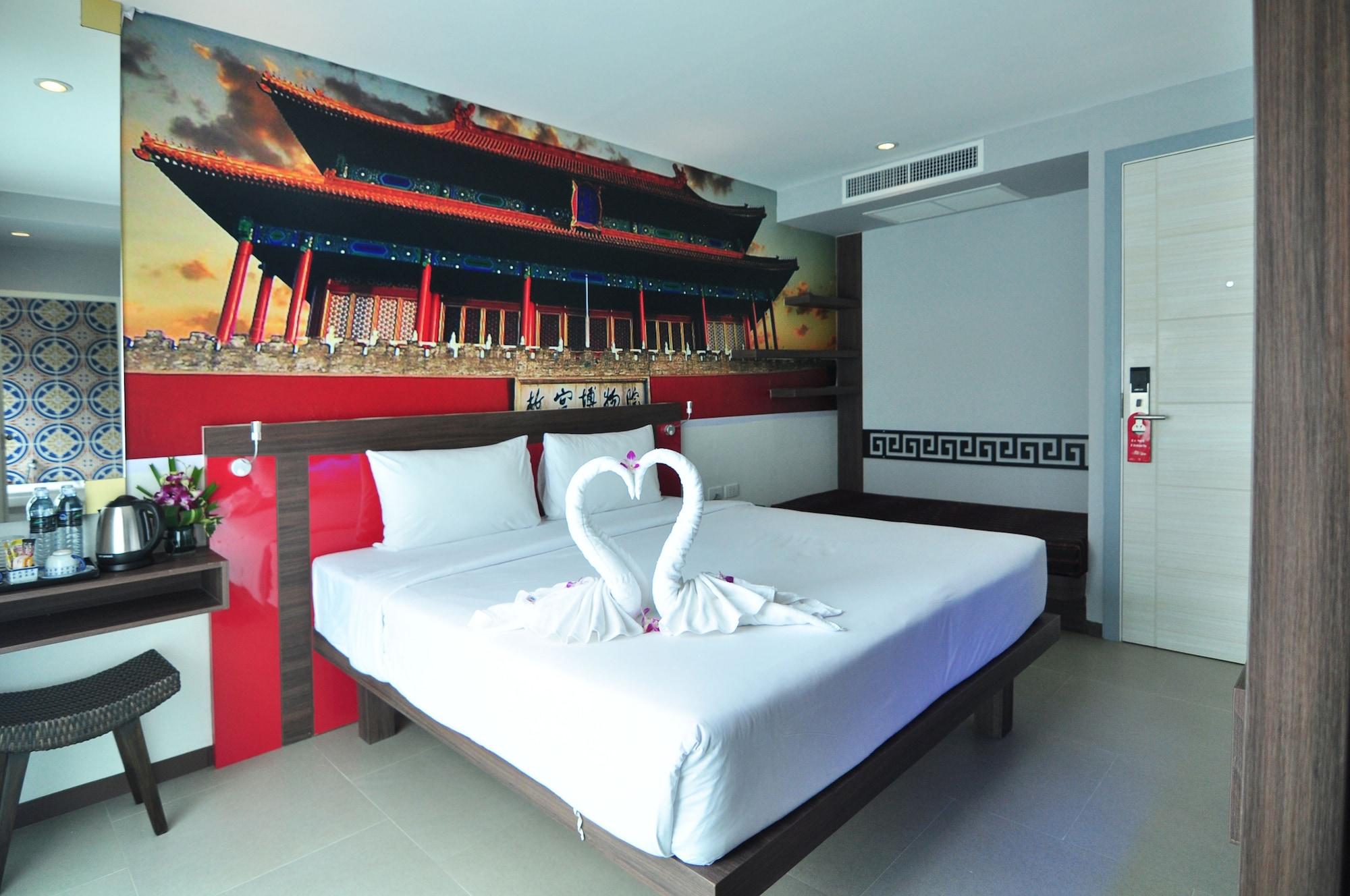 The Aim Patong Hotel Esterno foto