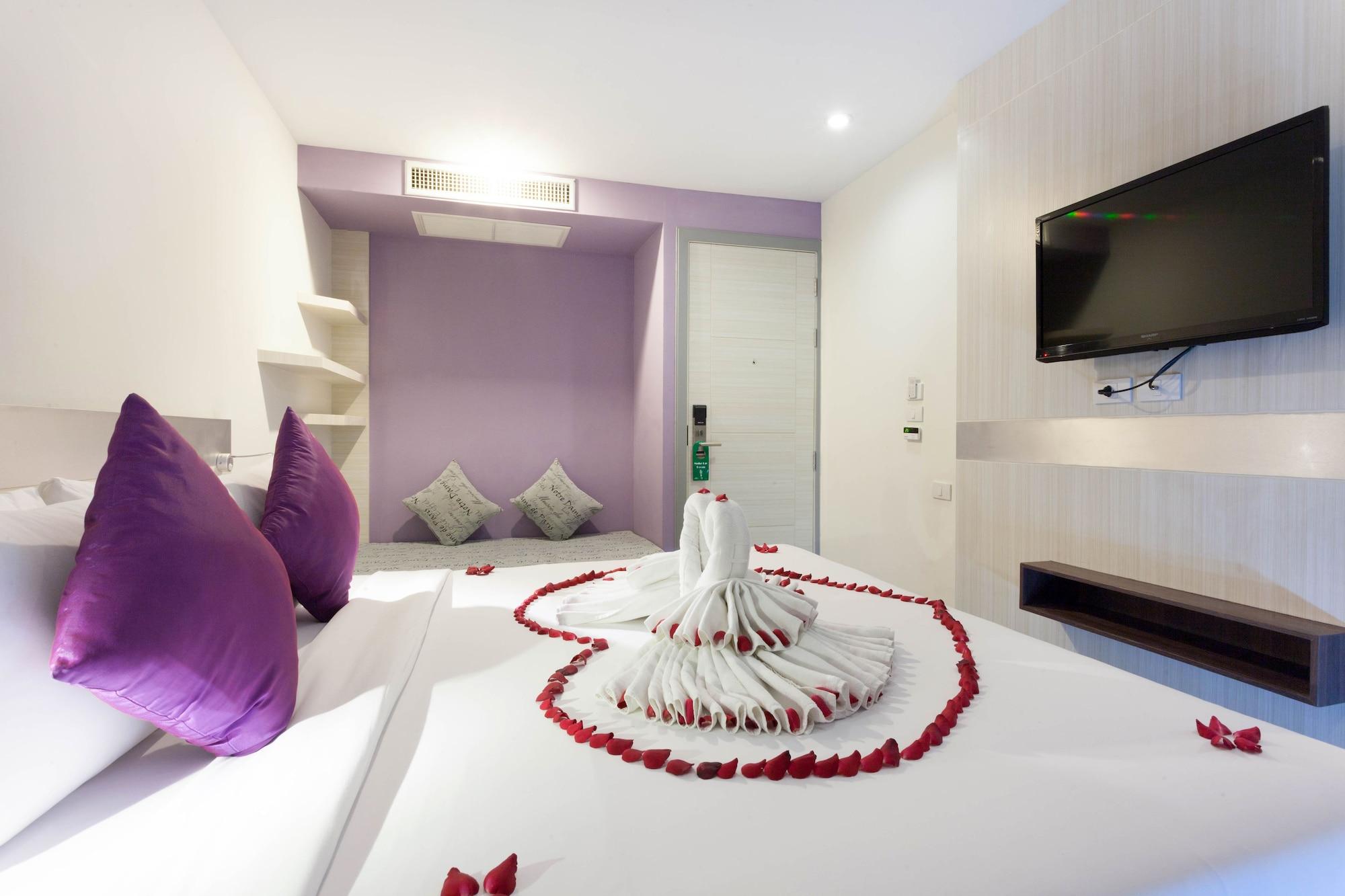 The Aim Patong Hotel Esterno foto