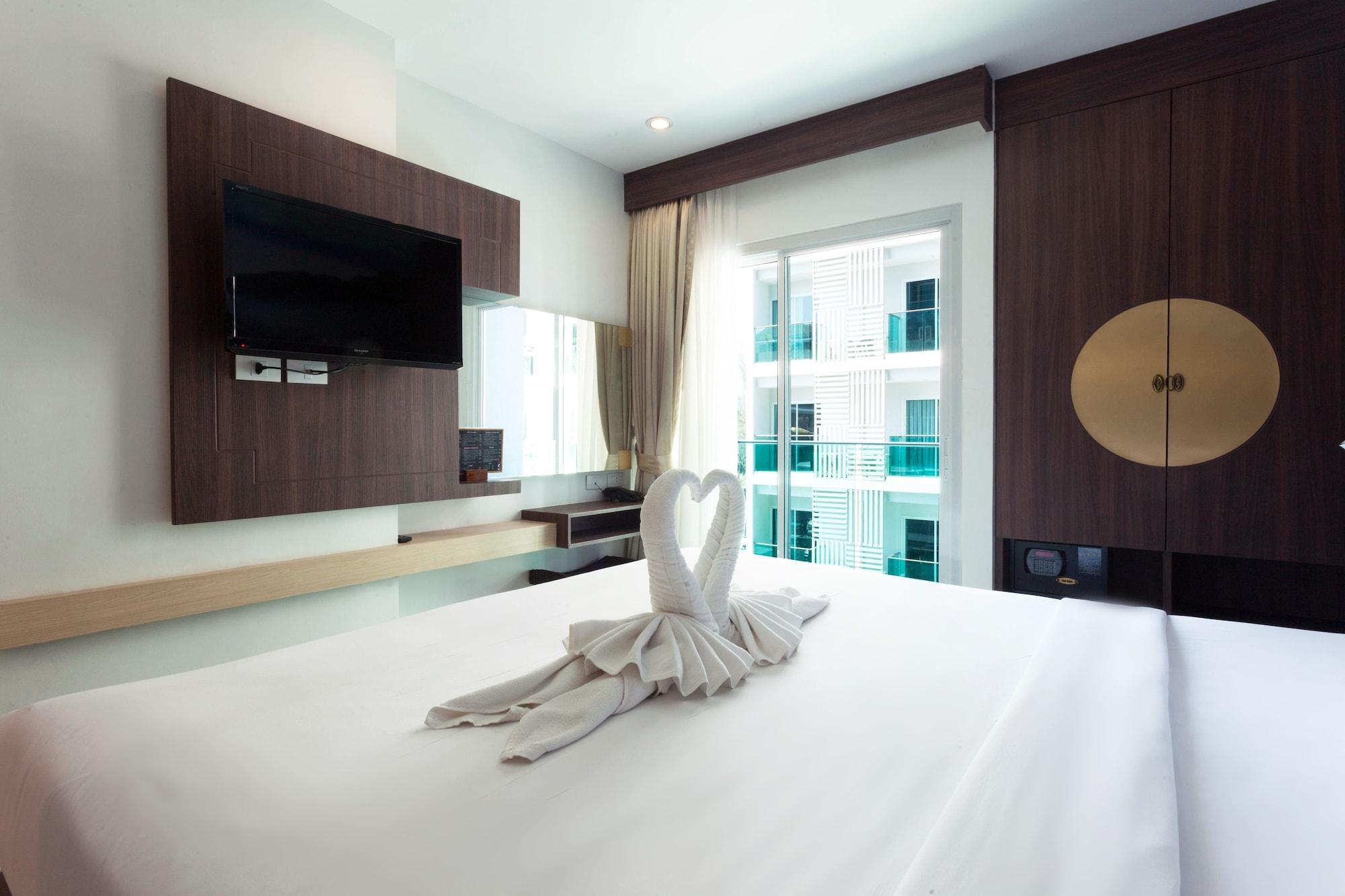 The Aim Patong Hotel Esterno foto