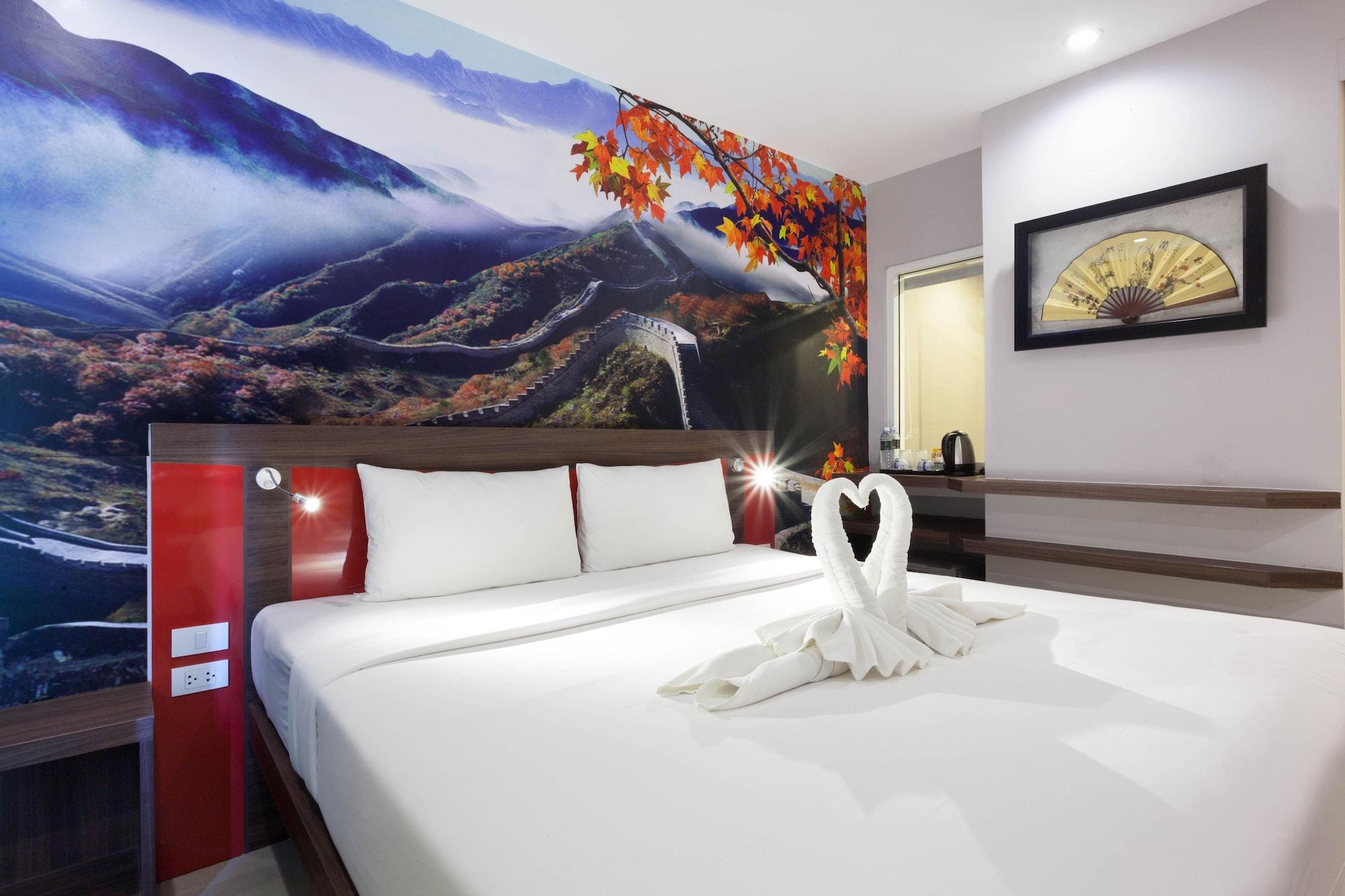 The Aim Patong Hotel Esterno foto