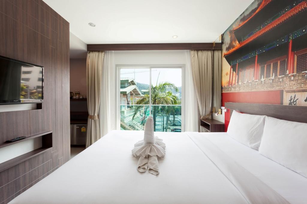 The Aim Patong Hotel Esterno foto