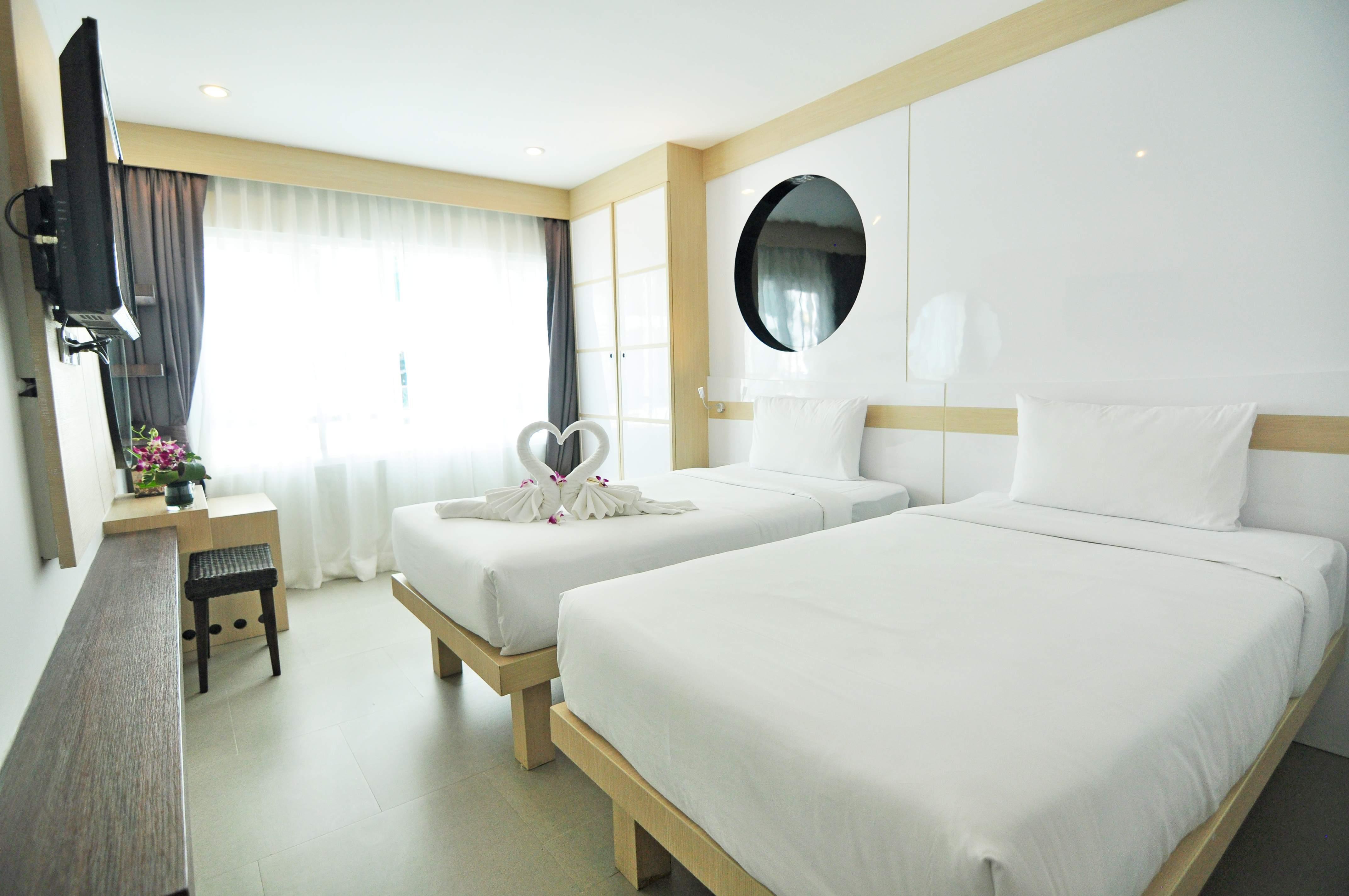 The Aim Patong Hotel Esterno foto