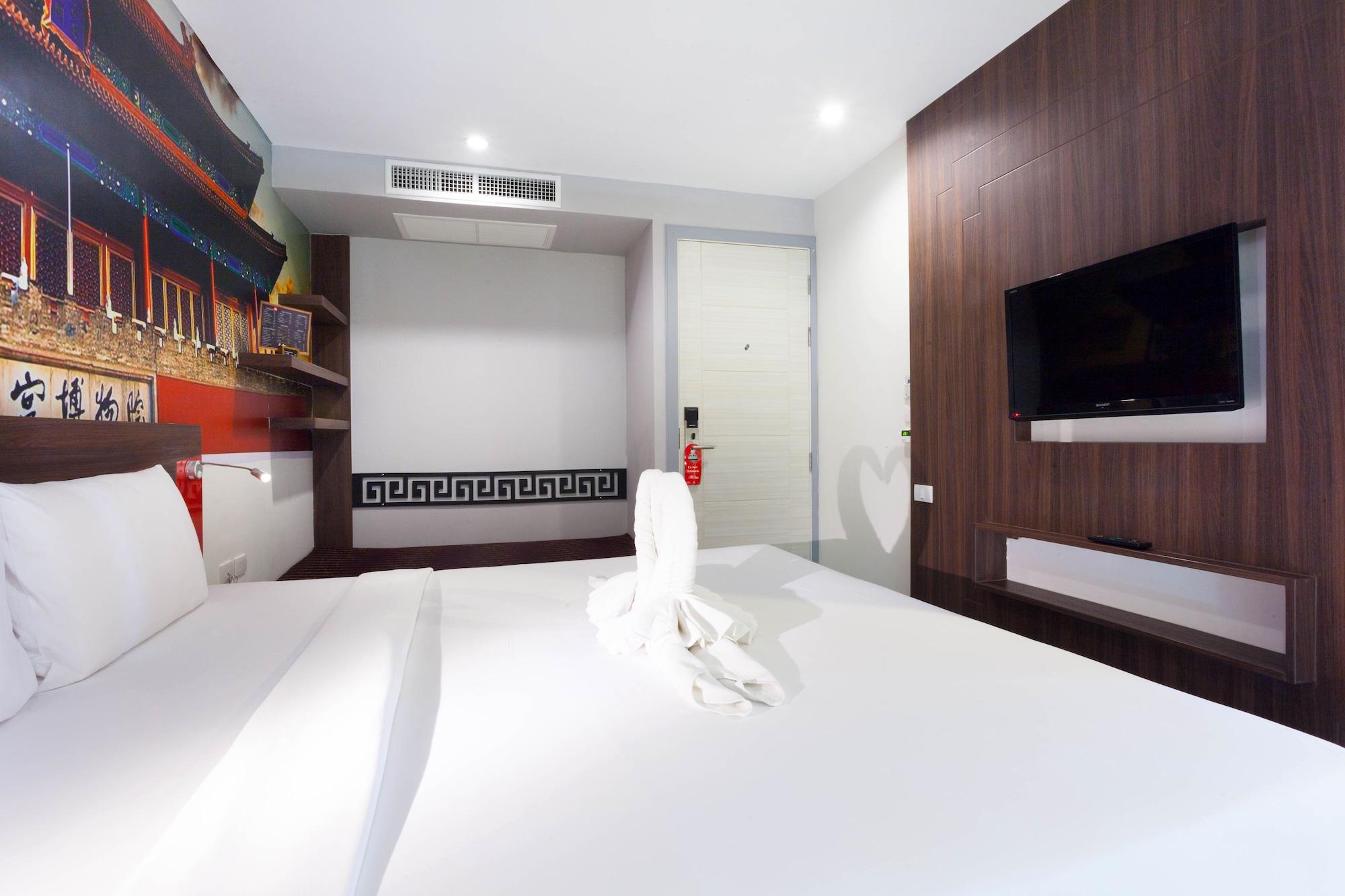 The Aim Patong Hotel Esterno foto